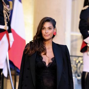 Tatiana Silva (enceinte, ancienne miss Belgique) arrivant au dîner d'état au palais de l'Elysée à Paris en l'honneur de la visite du roi et de la reine de Belgique en France le 14 octobre 2024.

© Dominique Jacovides / Bestimage