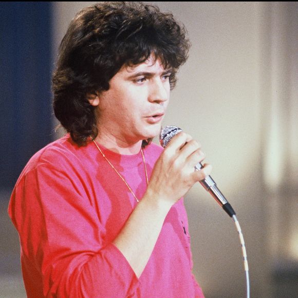 Ce n'est que plus tard, lorsqu'il est devenu musicien, qu'il a compris ô combien les titres de son illustre père étaient importants.

Daniel Balavoine à la télévision
©DANIEL ANGELI / BESTIMAGE
