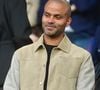 Il faut dire que son immense fortune accumulée sur les parquets américains lui sert de levier pour investir massivement.

Tony Parker - Les célébrités dans les tribunes lors du match aller de la demi-finale de la Ligue Des Champions 2025-2026, au Parc des Princes, le 28 avril 2026.

© Christian Liewig/Bestimage