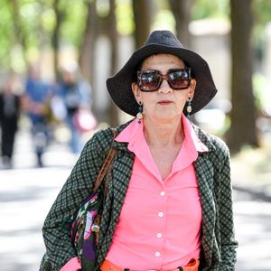 Caroline Loeb aux arrivées des obsèques de Catherine Ringer, la chanteuse des Rita Mitsouko, au cimetière de Montmartre, dans le 18ème arrondissement de Paris, France, le 19 septembre 2026. © Bestimage