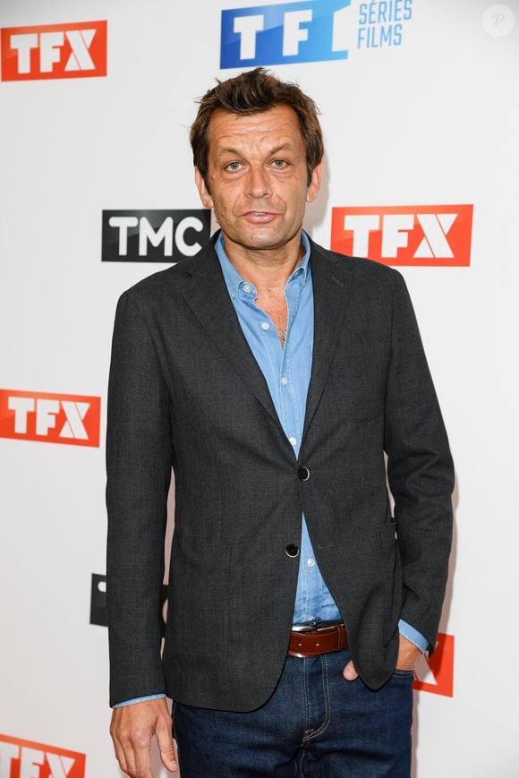 "Il est temps pour moi de vous dire au revoir" a écrit Laurent Mariotte dans une publication Instagram du samedi 26 juillet 2025.

Laurent Mariotte - Soirée de rentrée 2019 de TF1 au Palais de Tokyo à Paris, le 9 septembre 2019. © Pierre Perusseau/Bestimage