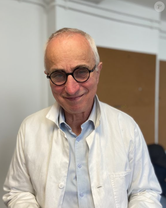 Pour lui, les enfants qui ingèrent du sucre ne deviennent pas hyperactifs, contrairement aux idées reçues.

Christian Spitz, célèbre pédiatre connu des auditeurs de Fun Radio.