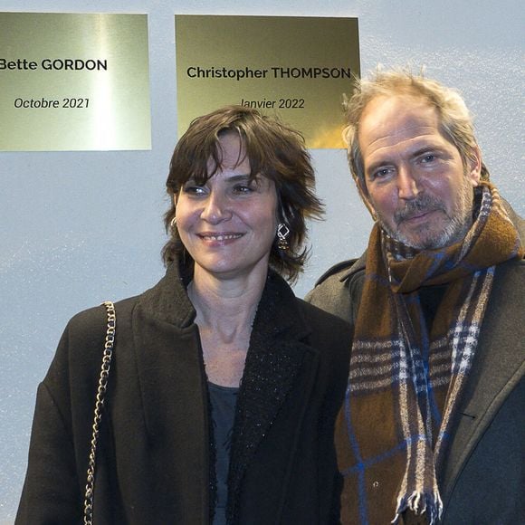 Christopher Thompson, en compagnie de sa femme Géraldine Pailhas, inaugure sa plaque sur le Mur des Cinéastes de la rue du Premier film à Lyon, France. Le 7 janvier 2022
© Sandrine Thesillat / Panoramic / Bestimage