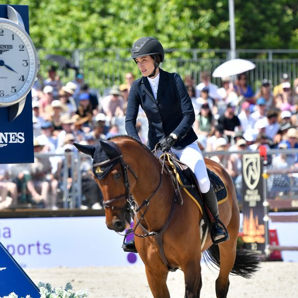Jessica Springsteen sur Cayman de Poteau Z (First GCL competition presented by Turkish Airlines) lors du Longines Paris Eiffel Jumping le 20 juin 2025

© Perusseau / Veeren / Bestimage