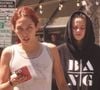 Et si sa carrière est au coeur des intérêts de chacun, elle passionne aussi en raison de sa tribu. 

À Los Angeles, Shiloh Joli Pitt, la fille d'Angelina Jolie et Brad Pitt, avec une amie, Keoni Rose, chez Fonuts Donut Bakery à Studio City, Los Angeles, le 4 juillet 2025
