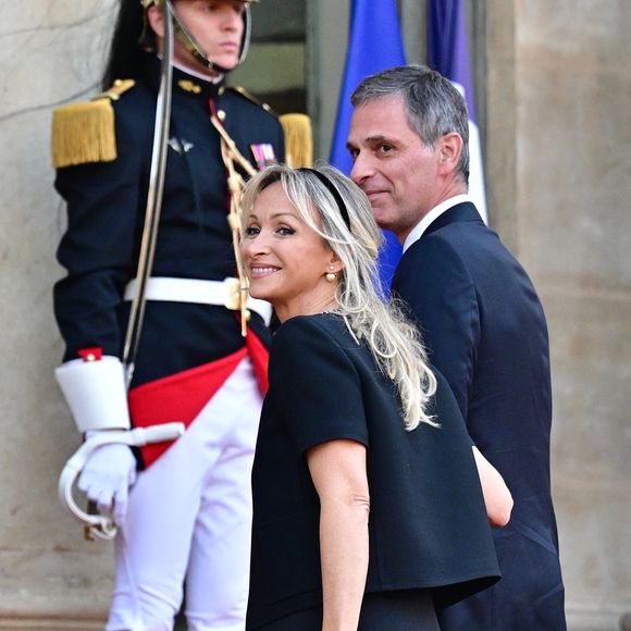 Rodolphe Saadé (Pdg de CMA-CGM et sa femme Véronique Albertini-Saadé - Arrivées au dîner d'état au palais de l'Elysée à Paris donné en l'honneur du roi et de la reine de Danemark le 31 mars 2025.

© Christian Liewig / Bestimage