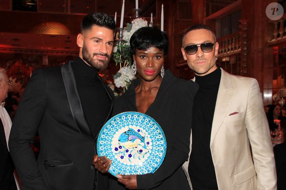 Jordan Mouillerac, Emilie Gomis, Maxime Dereymez au dîner de la 44ème édition du Prix The Best aux Salons Hoche à Paris le 13 décembre 2021. © Philippe Baldini/Bestimage