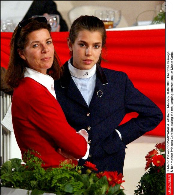 La fille de la princesse Caroline de Monaco Charlotte Casiraghi a donné naissance à un petit garçon qu'elle a eu avec l'acteur et comédien Gad Elmaleh au Centre hospitalier Princesse Grace à Monaco mardi, a-t-on appris mercredi 18 décembre. Photo d'archives : © Marco Piavanotto/WMP/ABACA. 44567-19. Monaco, 11/04/2003. Charlotte Casiraghi et sa mère, la princesse Caroline, lors du 9e jumping international de Monte-Carlo.