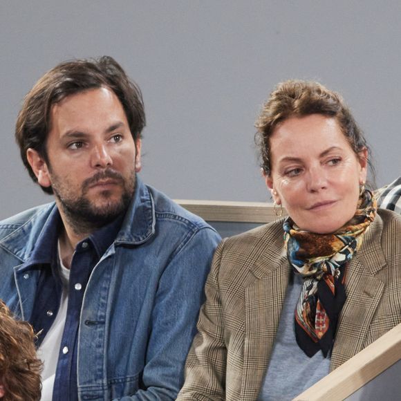 Cendrine Dominguez et son fils Leo dans les tribunes lors des Internationaux de France de tennis de Roland Garros 2024 à Paris. Le 29 mai 2024
© Jacovides-Moreau / Bestimage