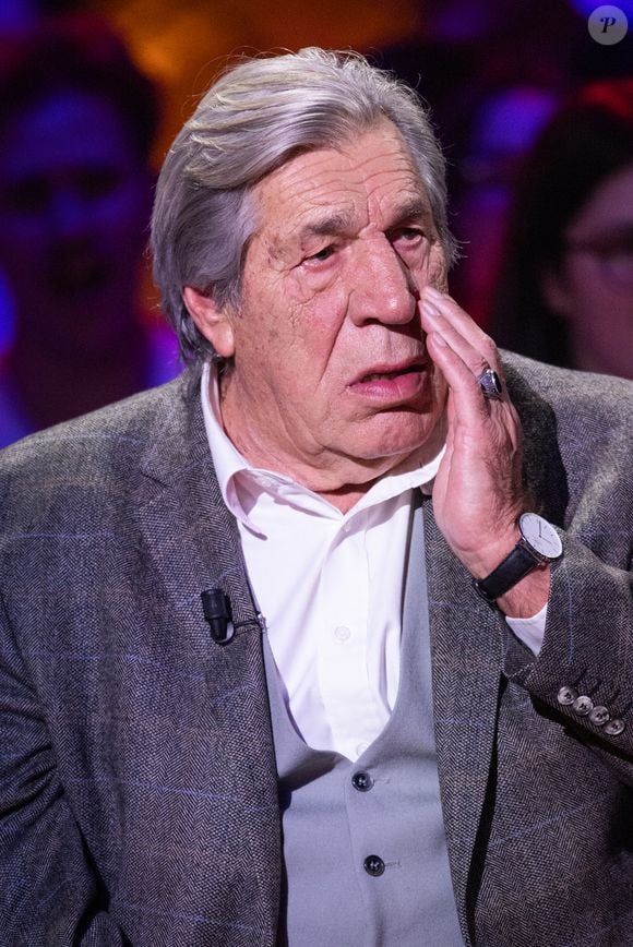 Ainsi que Jean-Pierre Castaldi, le père de Benjamin Castaldi

Exclusif - Jean-Pierre Castaldi lors de l'enregistrement de l'émission "La Boîte à secrets", présentée par F.Bollaert et diffusée le 9 janvier 2026 sur France 3, dans les studios du Lendit à Saint-Denis, France, le 2 décembre 2025. © Cyril Moreau/Bestimage