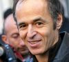 Jean-Jacques Goldman a croisé un célèbre rappeur 

Le chanteur français Jean-Jacques Goldman participe à une marche silencieuse de plus de 1 000 personnes organisée par l'association "Ni Putes ni Soumises" à Marseille, dans le sud de la France. Photo par Gerald Holubowicz/ABACA.