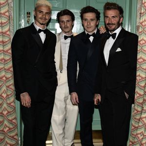 Et si Brooklyn Beckham était fâché avec son frère Roméo, c'était justement parce qu'il ne voyait pas d'un bon oeil cette relation

David Beckham et ses fils, Romeo, Cruz, Brooklyn, chez Oswalds en l'honneur du 50ème anniversaire de Victoria. Londres, Royaume-Uni, 20 avril 2024. Photo par David Dyson/The Sun/News Licensing/ABACAPRESS.COM