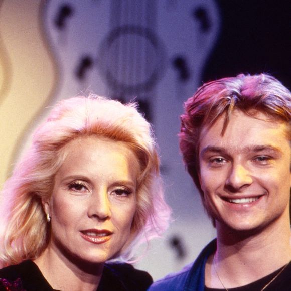Sylvie Vartan et David Hallyday, chanteurs français, lors d'une émission de télévision, en Allemagne, vers 1998. Photo : DPA/ABACAPRESS.COM