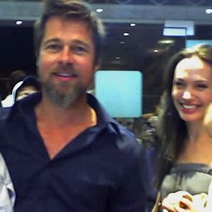 Photos amateurs des acteurs américains Brad Pitt, Angelina Jolie et leurs jumeaux Vivienne Marcheline et Knox Leon au magasin de crème glacée Licky Licious, situé sur Rainbow Street, à Amman, Jordanie, le 2 octobre 2009. Photo par Balkis Press/ABACAPRESS.COM