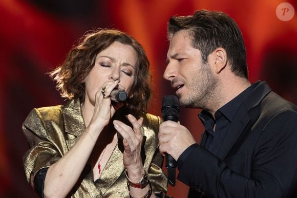 Exclusif - Tina Arena et George Perris pour les surprises lors de l'enregistrement de l'émission "La Boîte à secrets", présentée par F.Bollaert et diffusée le 23 janvier sur France 3, dans les studios du Lendit à Saint-Denis, France, le 16 décembre 2025. © Cyril Moreau/Bestimage