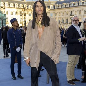 Il évoque son grand-père.
Olivier Rousteing au  Défilé « Vogue World » Place Vendôme dans le cadre de la Fashion Week de Paris, France, le 23 juin 2024. © Olivier Borde/Bestimage