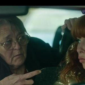 "On voulait que ça se finisse bien. Il fallait que nous nous détachions de ce que les gens attendaient pour créer la fin que nous avions vraiment envie d’écrire avec Julien Anscutter, mon co-auteur", a expliqué Alice Chegaray-Breugnot. 

Audrey Fleurot dans "HPI"