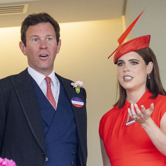 La princesse a enfin assuré qu'August et Ernest étaient déjà "les meilleurs des grands frères".

La princesse Eugenie d'York et son époux Jack Brooksbank lors de la cinquième et dernière journée du Royal Ascot, à l'hippodrome d'Ascot, dans le Berkshire, le 21 juin 2025.

© GOFF  / BESTIMAGE
