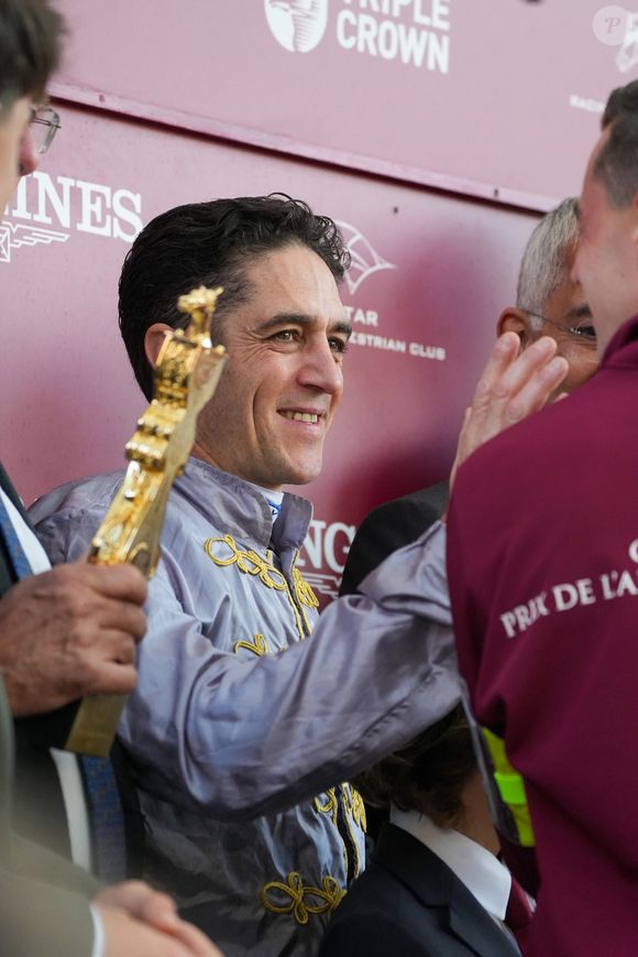 Christophe Soumillon - 104ème édition du Qatar Prix de l’Arc de Triomphe à l'hippodrome Paris Longchamp le 5 octobre 2025. © Anne-Sophie Guebey/Bestimage