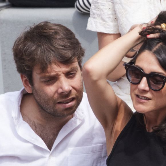 Agathe Lambret et Benjamin Duhamel - Célébrités dans les tribunes de la finale Dames des Internationaux de Tennis de Roland Garros à Paris le 8 juin 2024. © Jacovides-Moreau/Bestimage