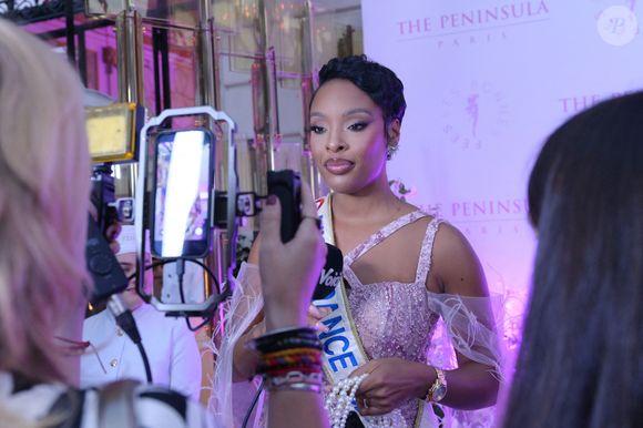 Angélique Angarni-Filopon (Miss France 2025) fête son 34ème anniversaireà l’Hôtel The Peninsula Paris le 8 octobre 2025. Crédit : Rachid Bellak/Bestimage