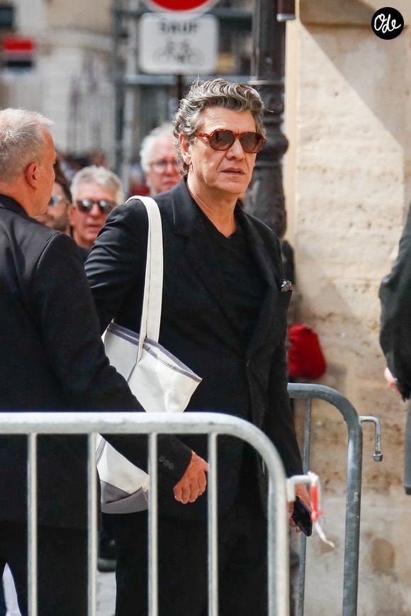 Marc Lavoine - Arrivées aux obsèques de Thierry Ardisson en l’église Saint-Roch de Paris, France, le 17 juillet 2025. © Clovis-Jacovides/Bestimage