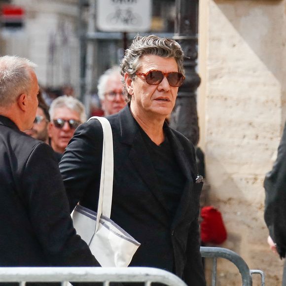 Marc Lavoine - Arrivées aux obsèques de Thierry Ardisson en l’église Saint-Roch de Paris, France, le 17 juillet 2025. © Clovis-Jacovides/Bestimage