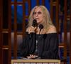 La cause de cette absence remarquée ? Une fâcheuse blessure au genou qui la fait souffrir. 

Le 15 mars 2026, Hollywood, Californie, USA : Barbra Streisand sur scène lors de la 98ème cérémonie des Oscars au Dolby Theatre à Ovation Hollywood dimanche. (Image de crédit : © Trae Patton/AMPAS via ZUMA Press Wire)