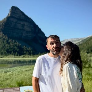 Laurent Ournac en vacances aux Etats-Unis avec sa femme Ludivine. Photo partagée sur Instagram par l'acteur en juillet 2026.