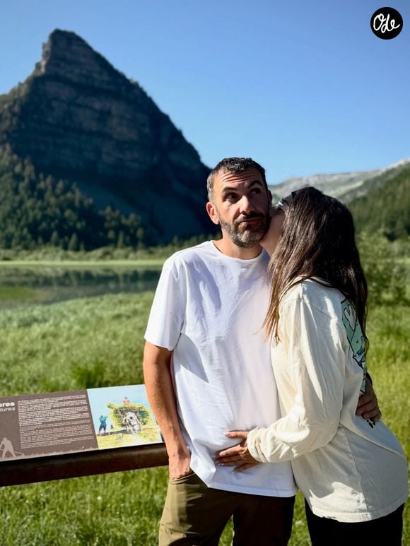 Laurent Ournac en vacances aux Etats-Unis avec sa femme Ludivine. Photo partagée sur Instagram par l'acteur en juillet 2026.