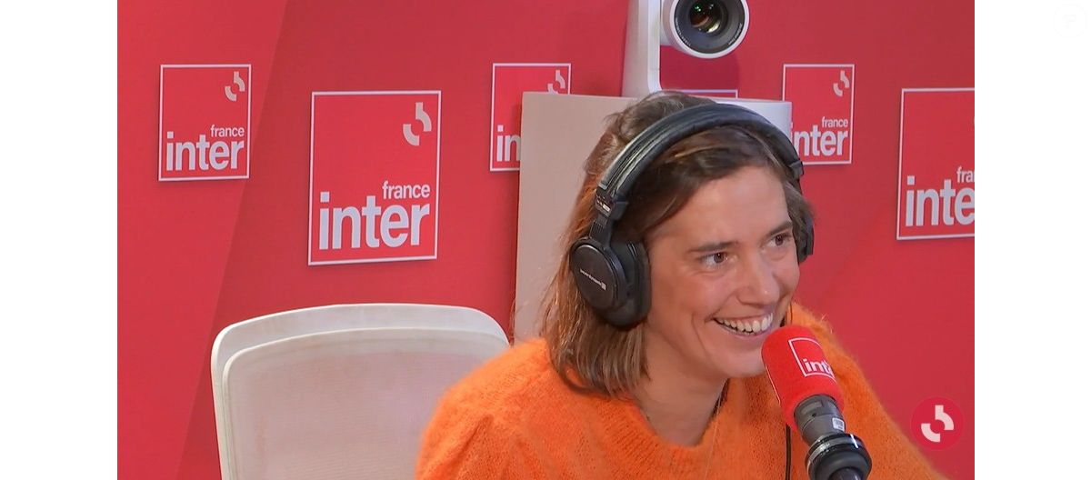 Mathilde Serrell Photo : Mathilde Serrell sur France Inter en 2023 Capture d'écran ...