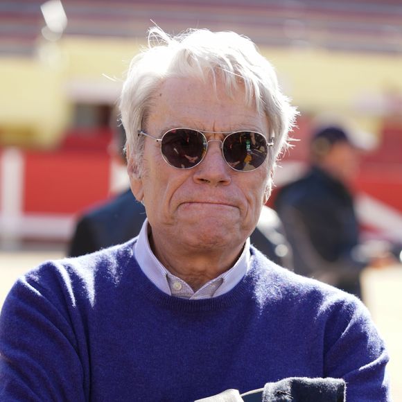 Bernard Tapie à Saintes-Maries-de-la-Mer pour le départ du Tour de la Provence. © Stéphanie Gouiran / Panoramic / Bestimage