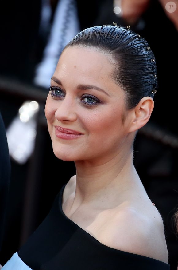 Marion Cotillard - Montée des marches du film "The Little Prince" (Le Petit Prince) lors du 68 ème Festival International du Film de Cannes, à Cannes le 22 mai 2015. DOMINIQUE JACOVIDES / BESTIMAGE