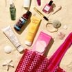 Vous partez à la plage ? Découvrez les indispensables à avoir dans son sac pour garder une peau éclatante !