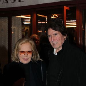Sylvie Vartan et son mari Tony Scotti - Jean-Jacques Debout retrouve ses amis au restaurant "Chez Paul" dans le 11ème après son concert au Café de la Danse à Paris le 30 novembre 2025. © Philippe Baldini/Bestimage