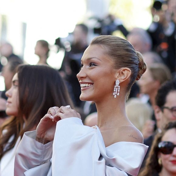 Bella Hadid - Montée des marches du film " Garance " lors du 79ème Festival International du Film de Cannes, le 17 mai 2026. © Jacovides-Moreau / Bestimage