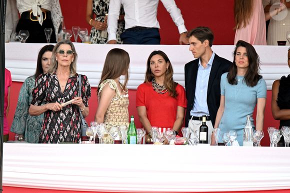 La princesse Caroline de Hanovre, sa fille Charlotte Casiraghi, son fils, né de son union avec Gad Elmaleh, Raphael, la princesse Alexandra de Hanovre, son fiancé Ben-Sylvester Strautmann, Melanie de Massy et Diane Fissore, la présidente du jumping et de la Fédération monégasque d’équitation, ont assisté à la 2eme journée du Jumping International de Monte-Carlo, le 4 juillet 2024. La compétition se déroule sur le port Hercule à Monaco, du 3 juillet au 5 juillet. La princesse Caroline, sa fille Charlotte et Diane Fissore, ont remis le 1er prix de la Longines Pro-Am Cup au profit de l'AMADE et recupéré un chèque de 20000 Euros pour l'associarion fondée en 1963 par la princesse Grace de Monaco en faveur de la protection et de l’épanouissement des enfants. C'es le binôme composé de Giacomo Paneraj (MON) et Felipe Coutinho Mendonca Nagata (BRE), pour la Team Paneraj & Partner Estate qui ont pris la première place. © Bruno Bebert/Bestimage