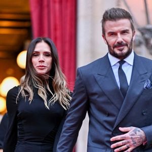 À l’occasion de ses 120 ans, l’établissement proposera le Programme Essential du 1er au 28 décembre 2026.
Victoria Beckham et son mari David Beckham - Victoria Beckham, accompagnée de sa famille, à la sortie de l'Hôtel La Réserve pour se rendre au ministère de la Culture pour être élevée au rang de Chevalier des Arts et des Lettres à Paris, France. © Yehiel Chekroune/Bestimage