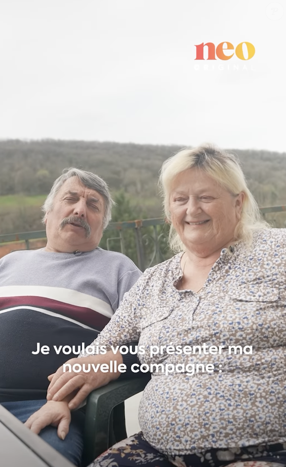 Sur des images relayées sur Instagram, on découvre un Didier rayonnant, assis aux côtés d'une jolie blonde prénommée Gisèle, plus affectueusement appelée Gigi. 

Didier et Gisèle, "Néo"