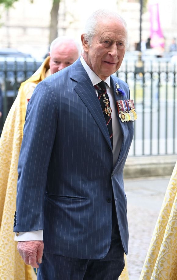 Le roi Charles III d'Angleterre - La famille royale britannique et les personnalités assistent à un service d'action de grâce à l'abbaye de Westminster à Londres, à l'occasion du 80ème anniversaire du jour de la Victoire en Europe (VE Day), le 8 mai 2025. GOFF INF / BESTIMAGE
