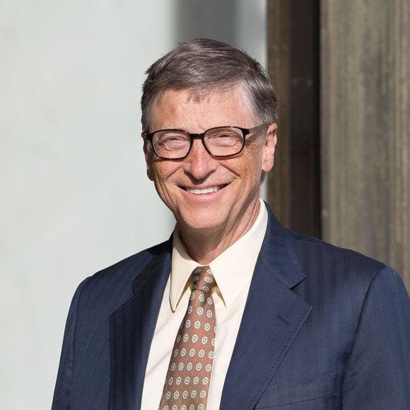 Bill Gates arrive au Palais de L'Elysée à Paris pour un entretien avec Francois Hollande, le 25 juin 2015.