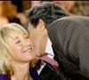 Margot a fait Sciences-Po, était admissible à l’École Normale Supérieure Ulm après 2 ans passés en classe préparatoire au lycée Henri IV mais elle s'est envolée pour le Tibet.
Marie Anne-Chazel et Christian Clavier sur le plateau de "Vivement Dimanche" en 2004.
Guillaume Gaffiot/Bestimage