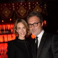 "Il aurait préféré ne pas être le chirurgien star" : les confidences de Julie Andrieu sur son mari Stéphane Delajoux