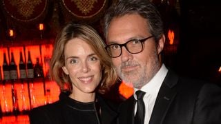 "Il aurait préféré ne pas être le chirurgien star" : les confidences de Julie Andrieu sur son mari Stéphane Delajoux