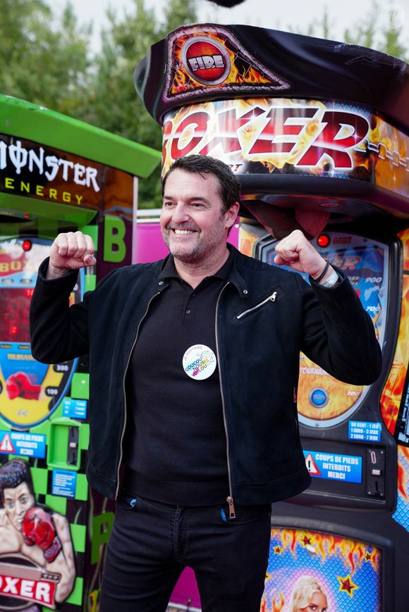 Pour l'occasion, plusieurs personnalités ont fait le déplacement dont Jean-Pierre Castaldi. 

Arnaud Ducret - Inauguration de la 42ème édition de la fête à Neuneu à Paris le 29 août 2025.
© Anne-Sophie Guebey / Bestimage