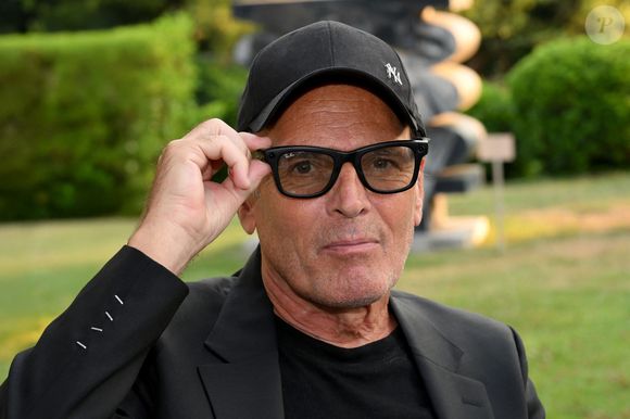 Baptisée comme son one-man show Oh putain Laurent, cette soirée ponctuelle a été imaginée pour booster les audiences en berne de RTL.

Laurent Baffie - 11ème édition du Gala de charité de Patrick Mouratoglou à la Mouratoglou Academy & Resort à Biot le 21 juin 2025. © Bruno Bebert/Bestimage