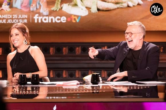 Laurent Ruquier et Léa Salamé avaient partagé les commandes de cette émission sur France 2.

Léa Salamé, Laurent Ruquier lors de la dernière émission de L.Ruquier pour "On Est En Direct (OEED)", présentée par L.Ruquier et L.Salamé, et diffusée en direct sur France 2, à Paris, France, le 4 juin 2022. © Jack Tribeca/Bestimage