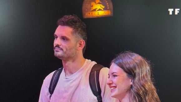 Florent Manaudou et Elsa Bois (Danse avec les stars) profitent d'un joli moment de complicité.