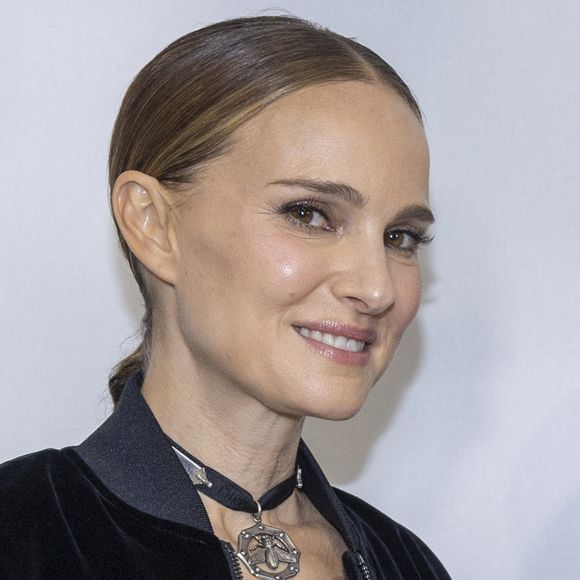 Natalie Portman au Greeting du défilé de mode féminine Dior printemps-été 2025 lors de la Fashion Week de Paris (PFW), à Paris, France, le 24 septembre 2024. © Olivier Borde/Bestimage