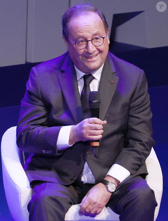 François Hollande lors du Festival Séries Mania à Lille le 23 mars 2025

© Chrisotphe Aubert via Bestimage